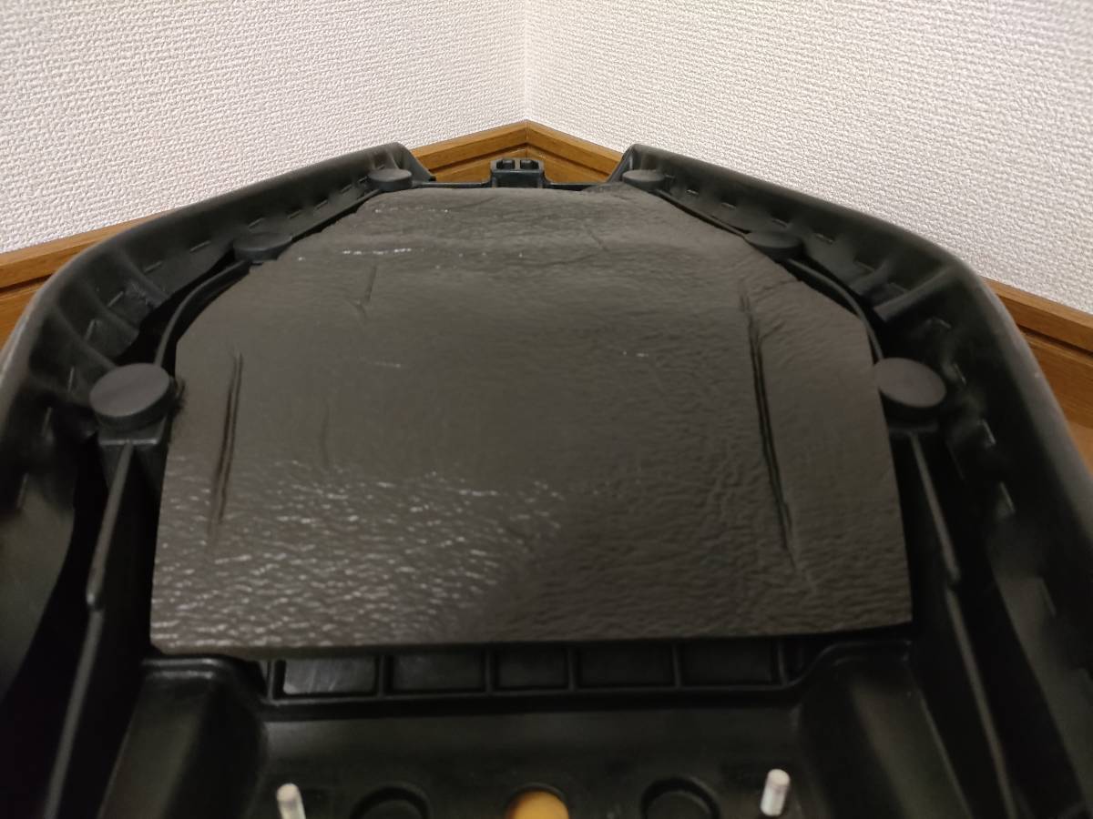 美品 W400 純正シート W650／W800流用の場合はローシートになります 
