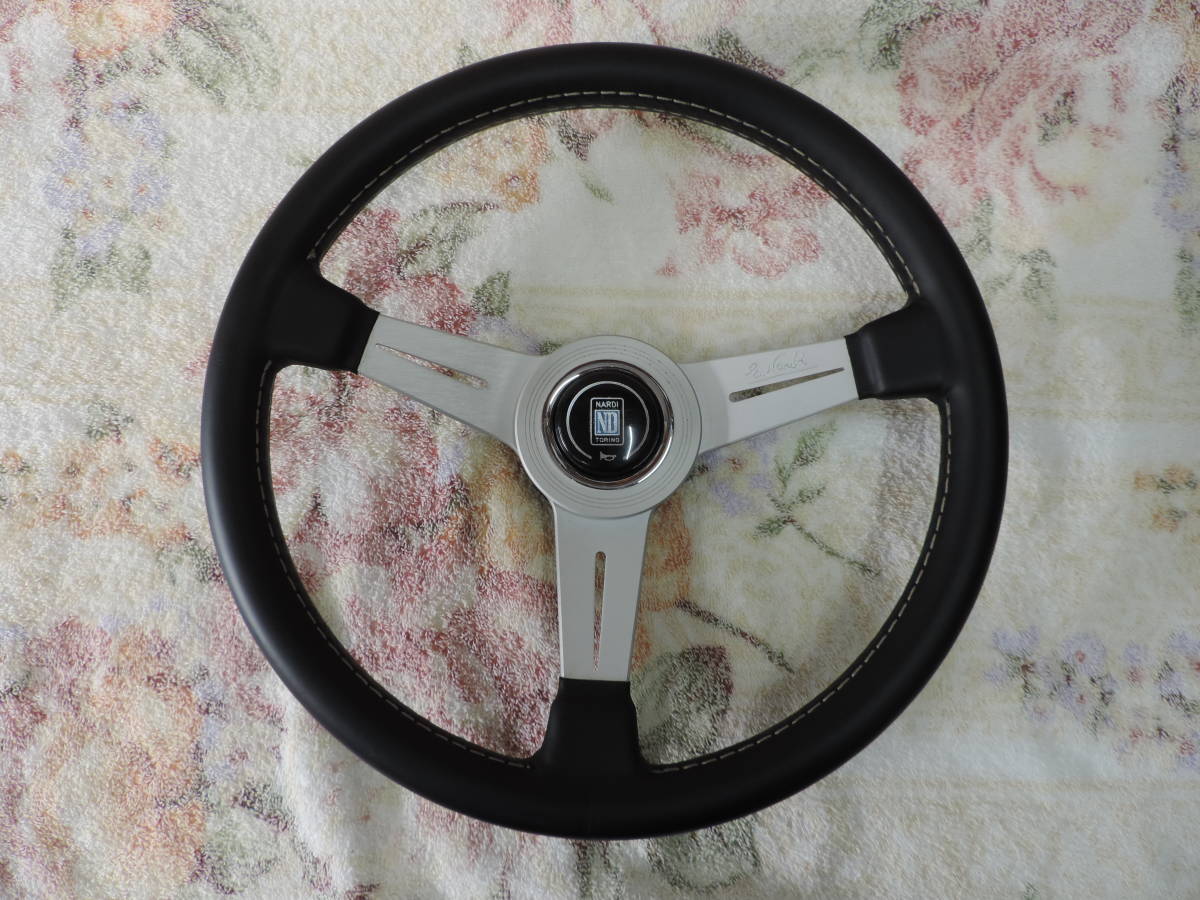 N-3 中古品 綺麗 ナルディ クラシック 36φ ステアリング ホーンボタン