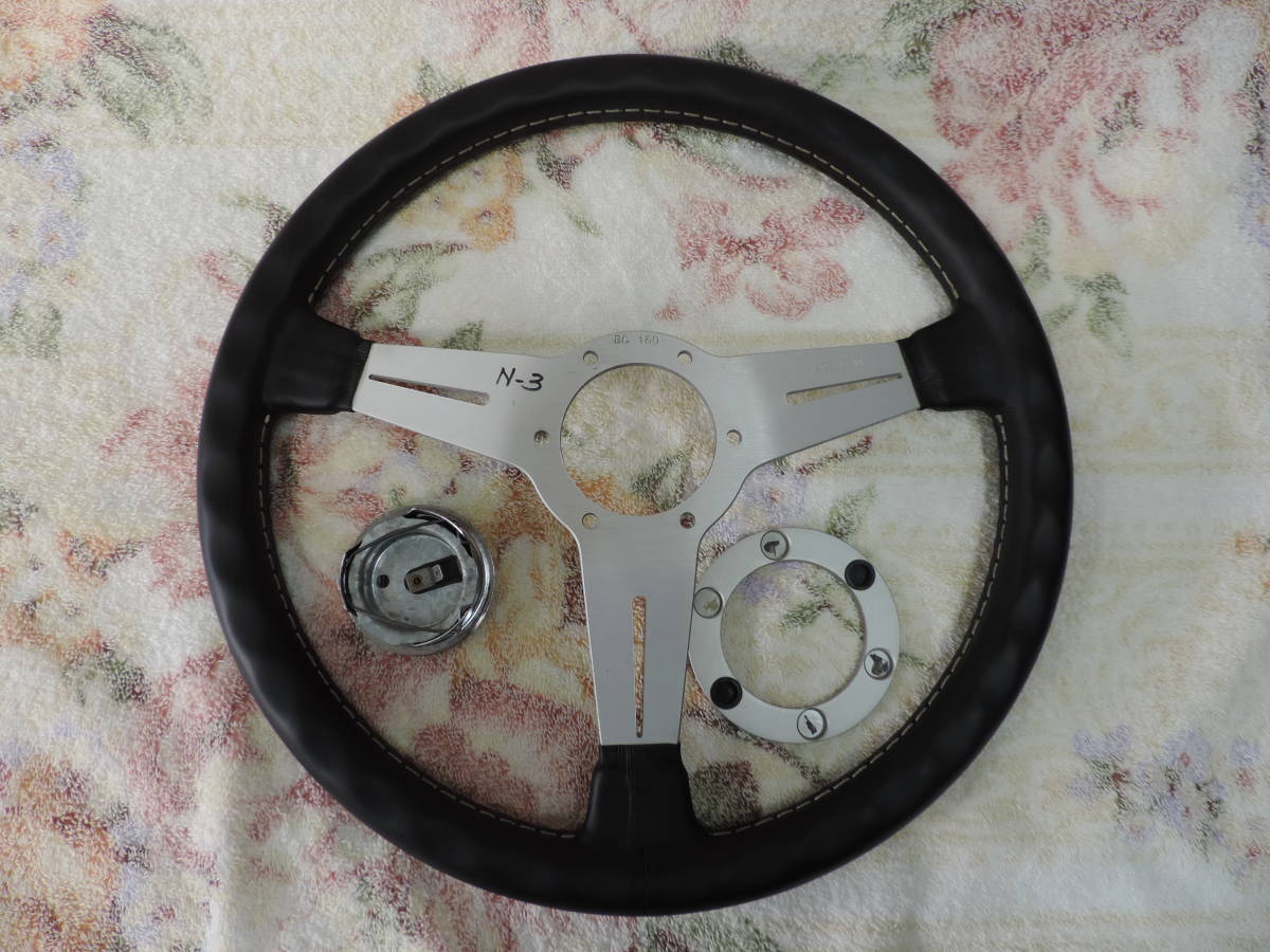 N-3 中古品 綺麗 ナルディ クラシック 36φ ステアリング ホーンボタン