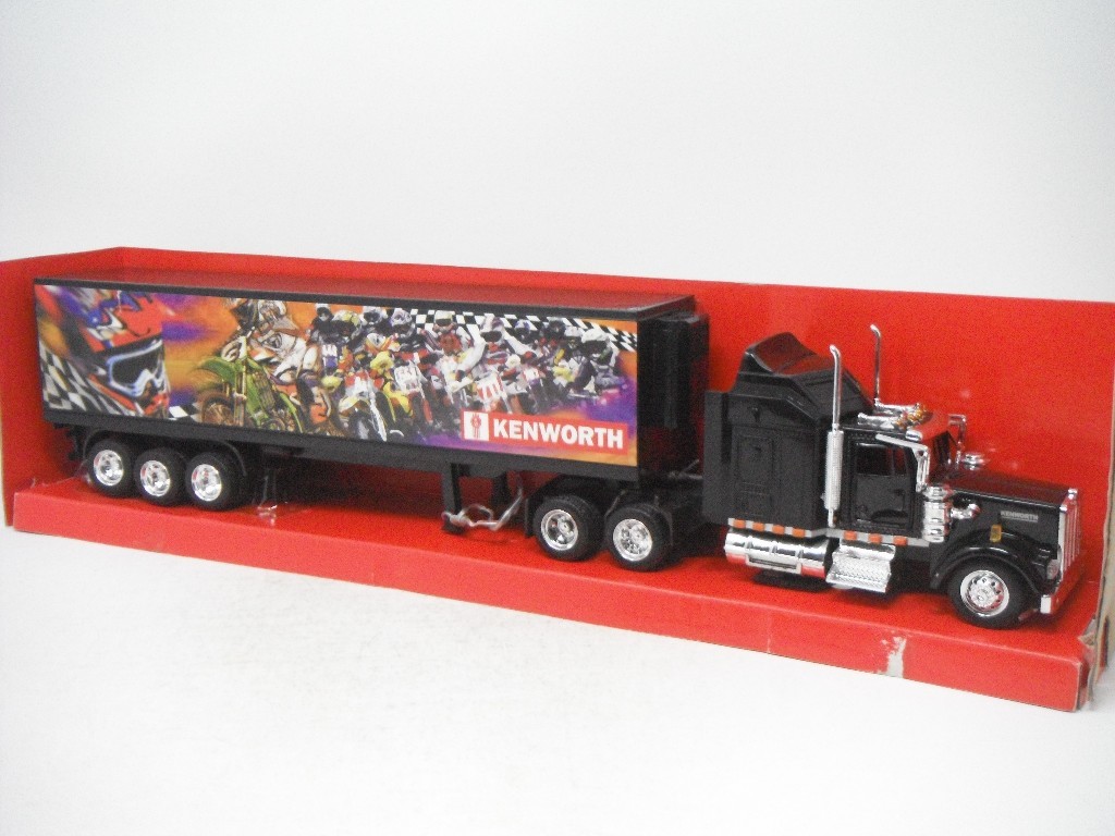 □ NewRayニューレイ『1/43 KENWORTH W900 LongHauler ロングハウラー