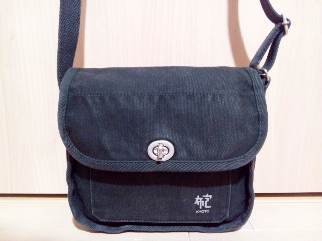 一澤信三郎帆布 ショルダーバッグ 斜めがけ 黒 ブラック キャンバス  