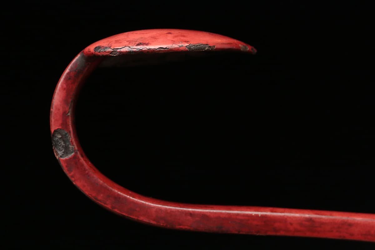 ED639 時代物 鉄地 朱漆塗 鉄如意 全長46.7cm 重268g・鐵胎大漆如意 
