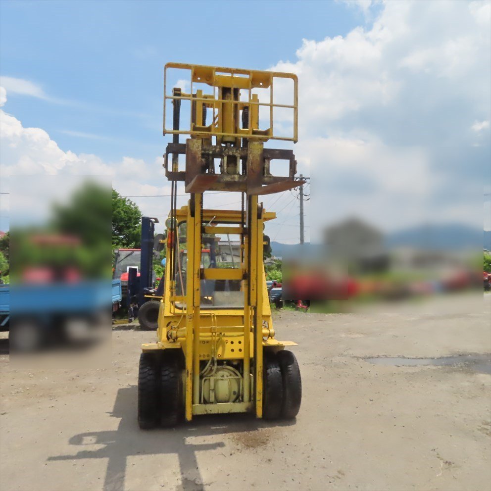 ディーゼルで ダブルタイヤで 三本レバー