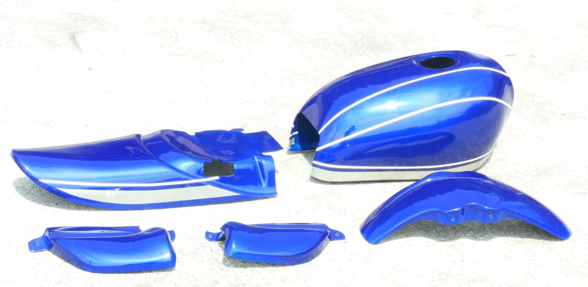 エイプ50 Z2 青タイガーカラー 外装セット(ホンダ用)｜売買された