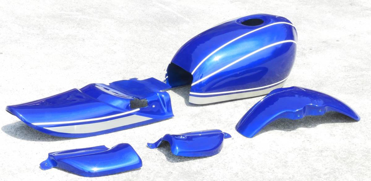 エイプ50 Z2 青タイガーカラー 外装セット(ホンダ用)｜売買された