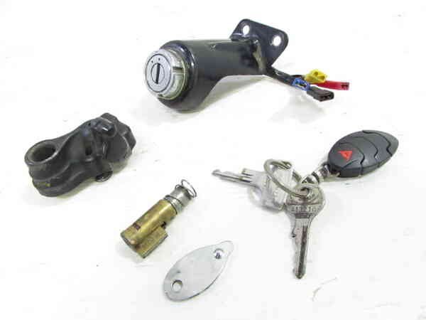 ZEXT CB350FOUR CB350F HONDA純正 キーシリンダーSET 鍵違い品 検 