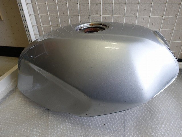 バリオス/バリウス (ZR250A) 前期型 純正ガソリンタンク ☆ レストアベース ☆ 検索 BALIUS