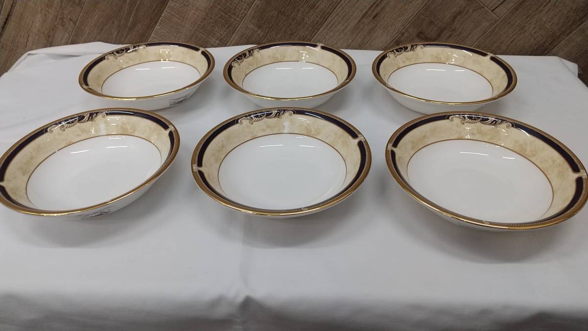 Wedgwood Cornucopia | Place Setting Piece 0 - by Salad Dessert