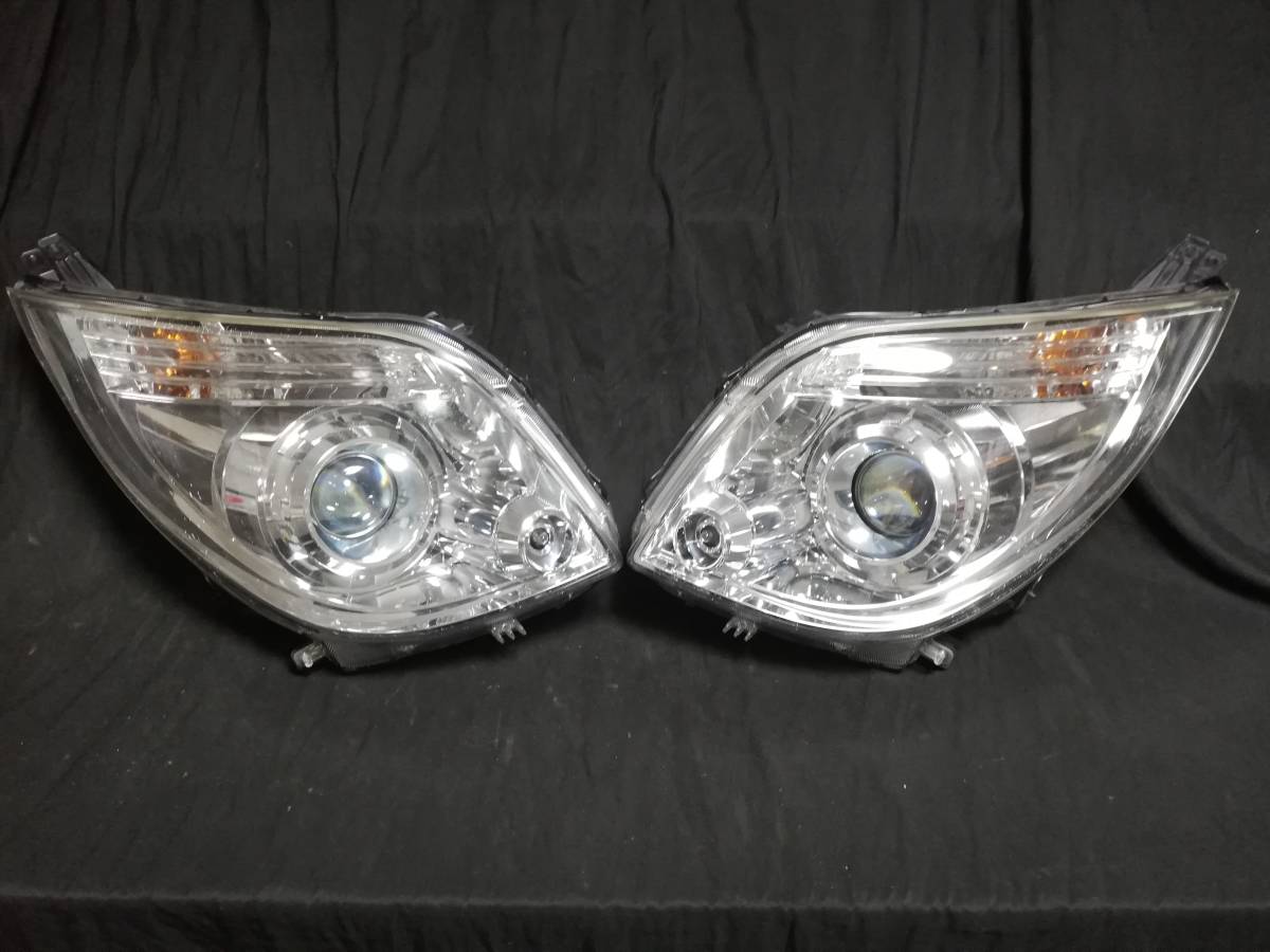 トヨタ クラウン テールランプ 右 H18 GRS180 イチコ30-309 イチコ30-310