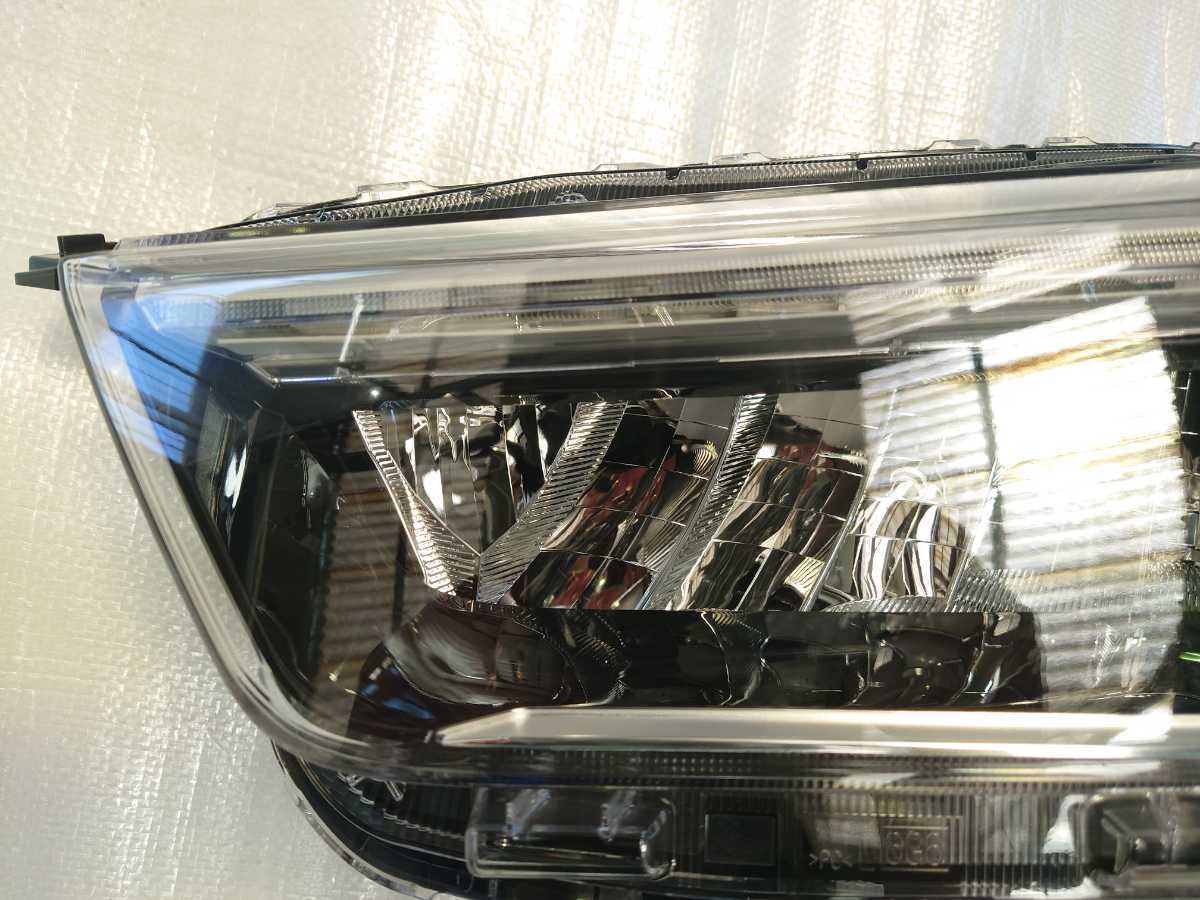 ライズ A200A A210A ヘッドライト 純正 LED 左 トヨタ 後期 ヘッド 