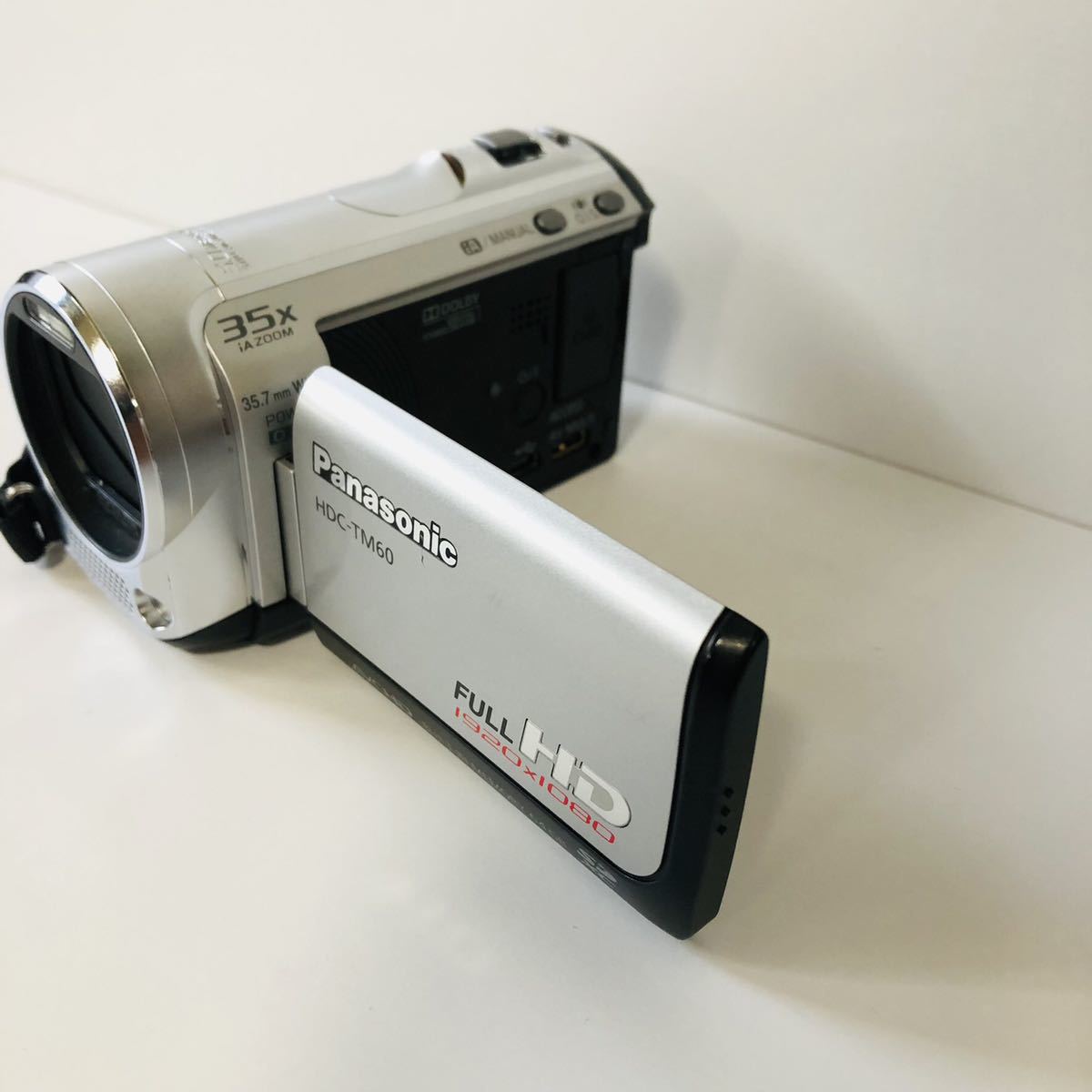 Panasonic HDC-TM60 HD デジタルハイビジョンビデオカメラ Full