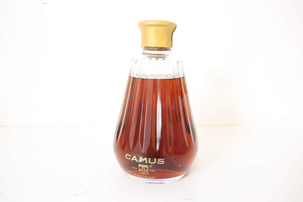 ト葛】 未開栓 古酒 カミュ CAMUS カラフェ バカラボトル Baccarat 元