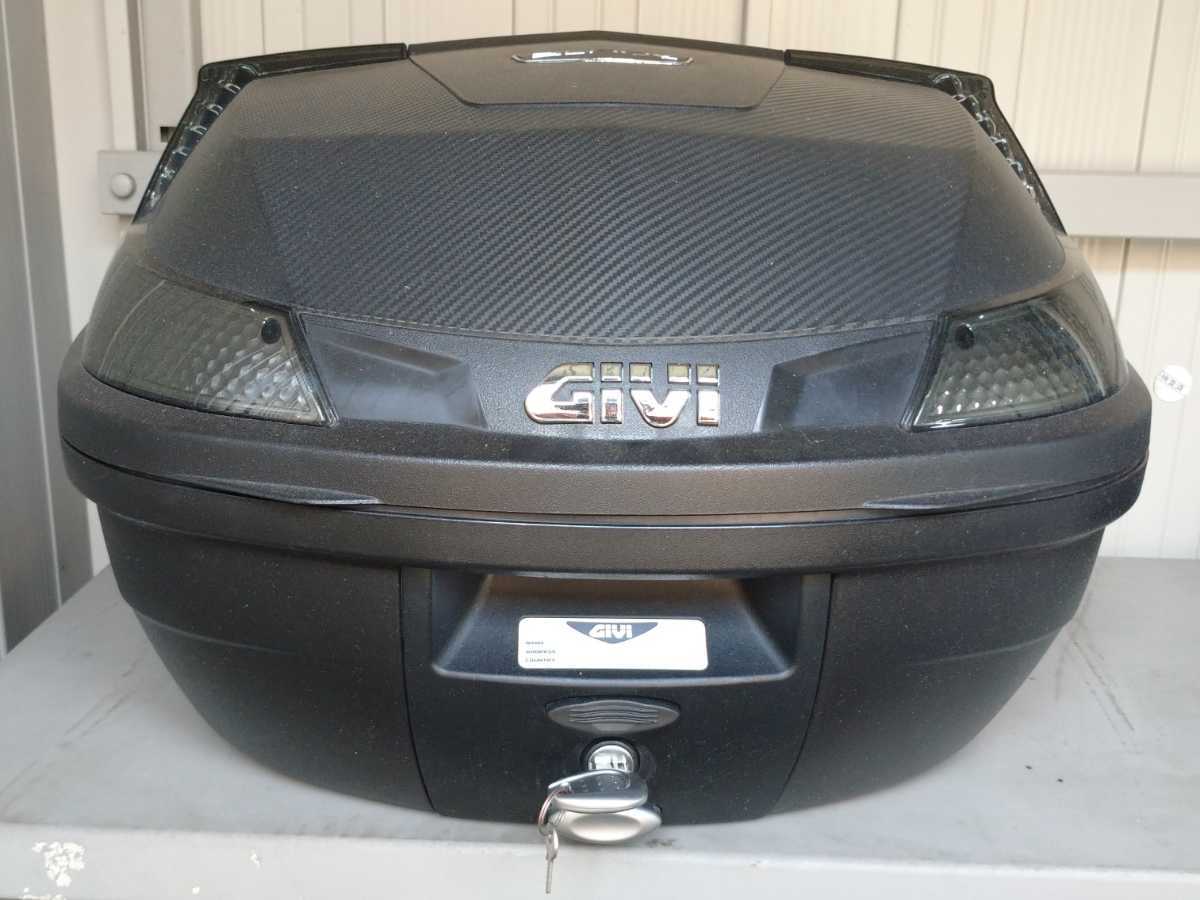 GIVI B37NT モノロック BLADE B37N BLADEシリーズ リアボックス GIVI 