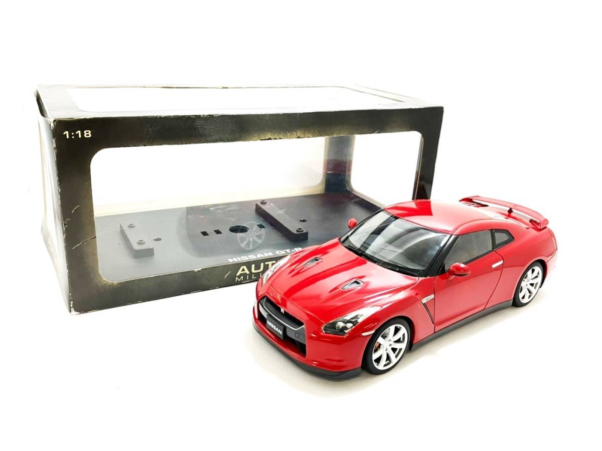 オートアート ミレニアム ニッサン GT-R 1⁄18 GT-R AUTOart Millennium 1:18 オートアート 初期モデル シルバー