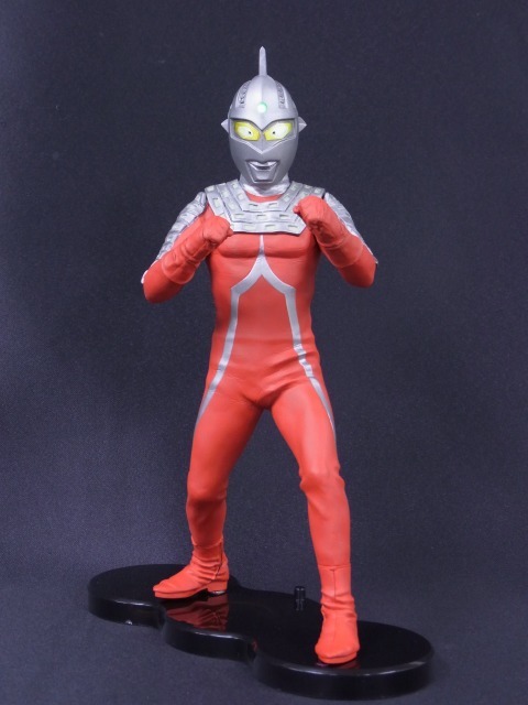 新品未開封】少年リック限定・大怪獣シリーズ・ウルトラセブン・発光版 