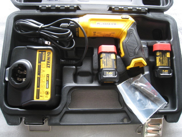 ◆◆DEWALT デウォルト　7.2V 充電式電動スクリュードライバー DCF680G2 　未使用 デウォルト DEWALT 7.2V 中古動作品 7.2ｖ ブラシレス・振動ドリル