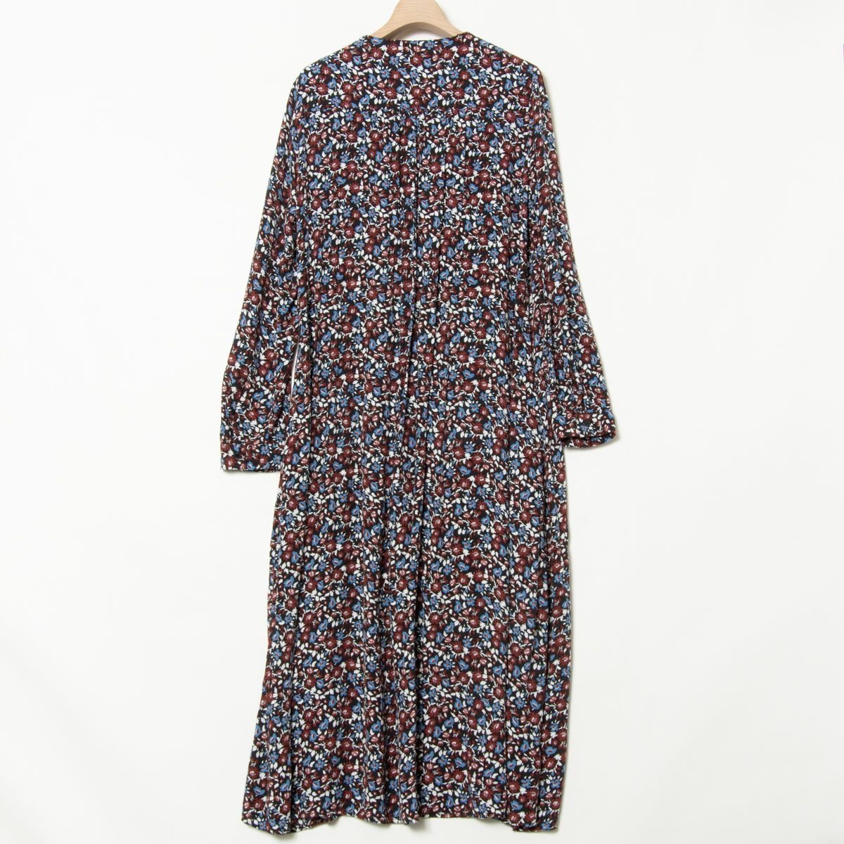 メール便 Zara ザラ 小花柄ロングワンピース 長袖 ノーカラー 薄手 レトロ クラシカル 大人かわいい 春秋 ブラック 黒系 Usa Xs Mサイズ 売買されたオークション情報 Yahooの商品情報をアーカイブ公開 オークファン Aucfan Com