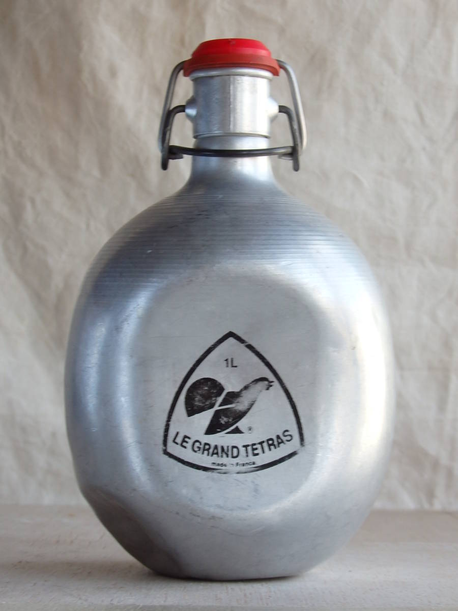 フランスアンティーク 水筒 グランテトラ アルミ製 LE GRAND TERRAS ウォーターボトル ビンテージ シルバー made in france 赤 仏(雑貨)｜売買されたオークション情報、yahooの商品情報をアーカイブ公 その他