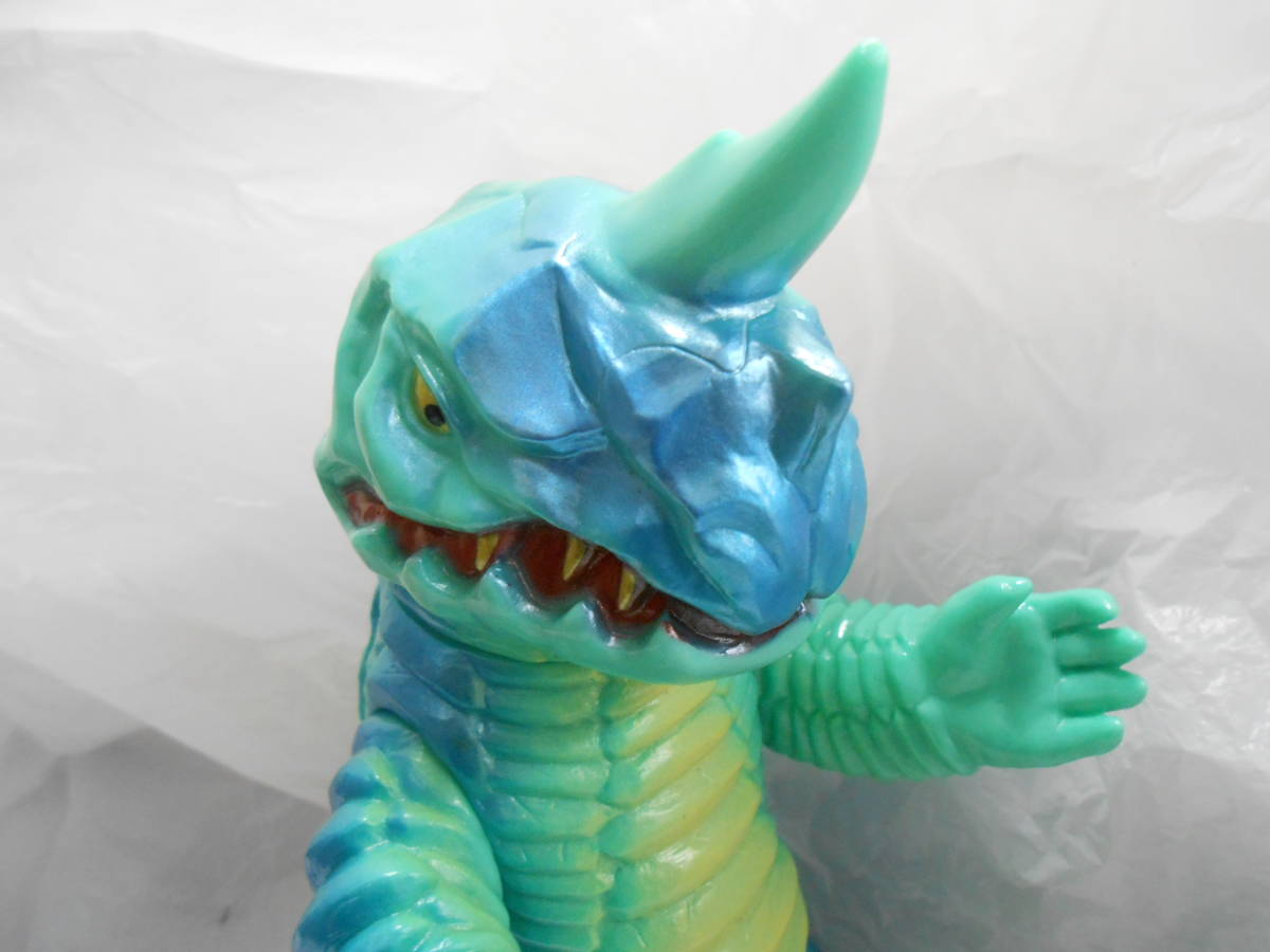 アボラス やまなや | 青色発泡怪獣 – 怪獣玩具に魅せられて 怪獣郷 ウルトラ怪獣.com of 怪獣 プラタグ m 怪獣ソフビ バニラ ウルトラマン 蓄光