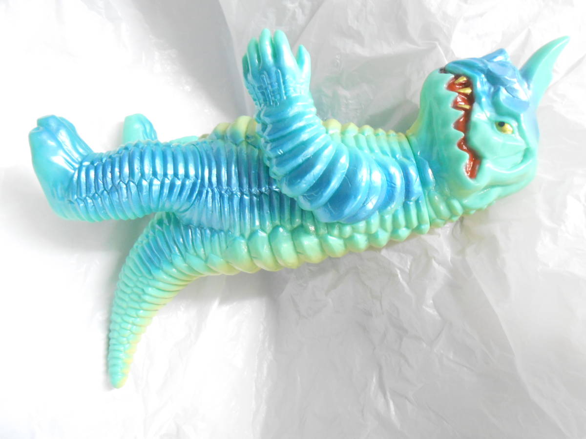 アボラス やまなや | 青色発泡怪獣 – 怪獣玩具に魅せられて 怪獣郷 ウルトラ怪獣.com of 怪獣 プラタグ m 怪獣ソフビ バニラ ウルトラマン 蓄光