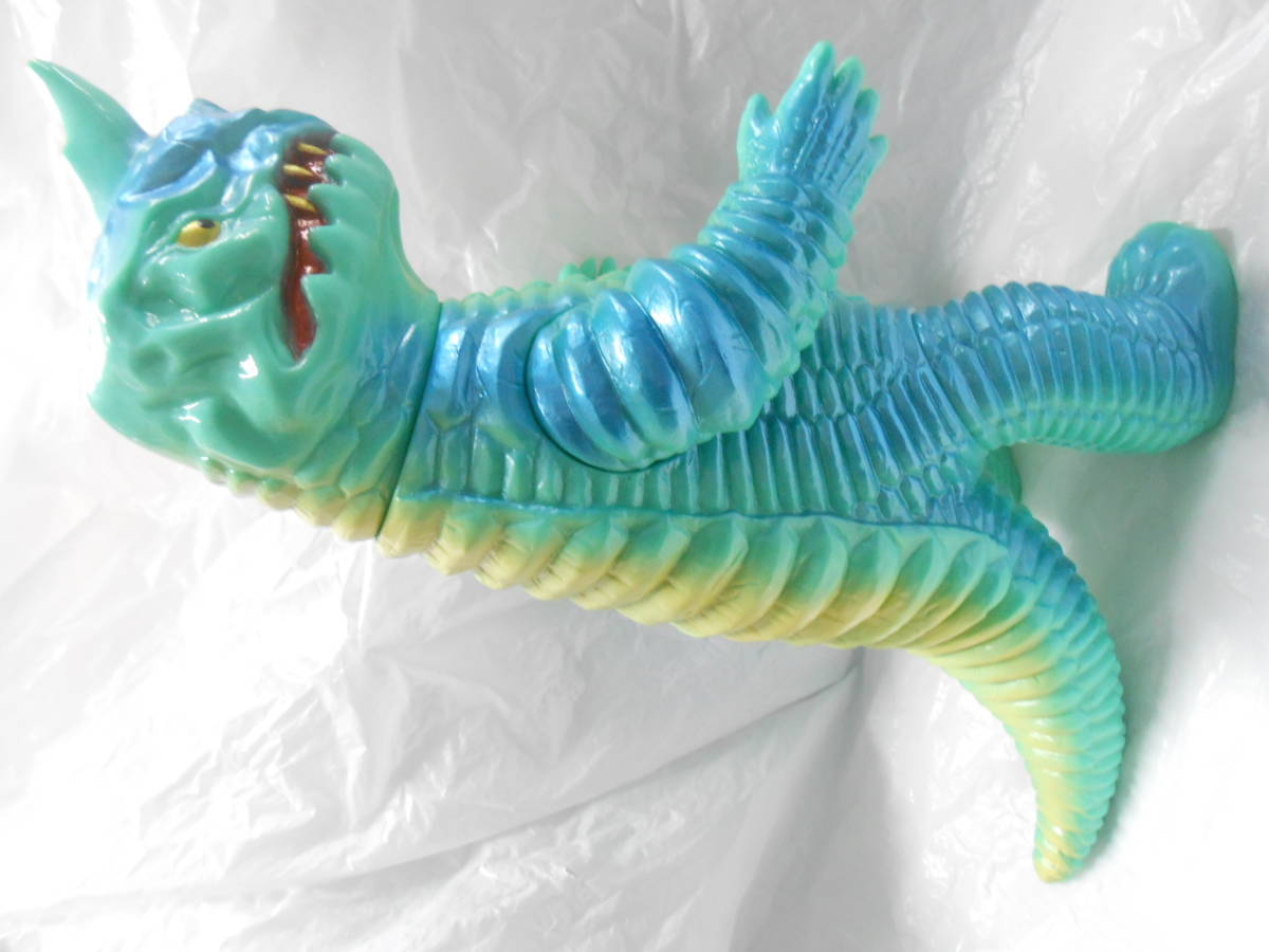 アボラス やまなや | 青色発泡怪獣 – 怪獣玩具に魅せられて 怪獣郷 ウルトラ怪獣.com of 怪獣 プラタグ m 怪獣ソフビ バニラ ウルトラマン 蓄光