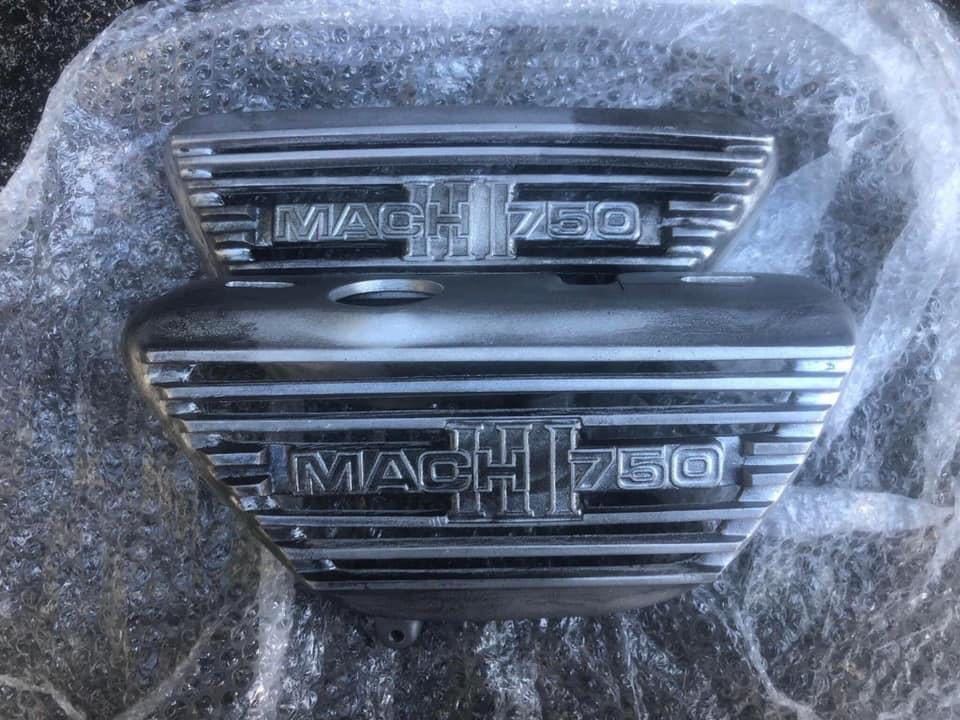 カワサキ　マッハ　サイドカバー　2スト　旧車 マッハMACH H2 750ssマッハ750 アルフィンサイドカバー 左右セット砂型