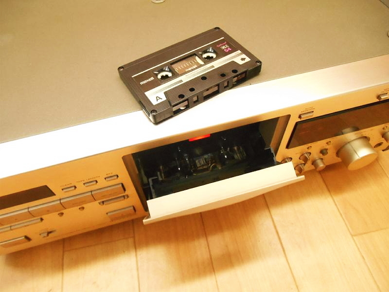 TEAC ティアック カセットデッキ V-7000 100V 50/60Hz 20W ドルビーHX