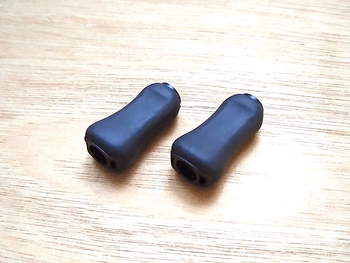 ★新品未使用★ダイワ ハンドルノブ フィネス ハイグリップ Iシェイプ RCS 純正 2個セット スティーズ ジリオン タトゥーラなどに