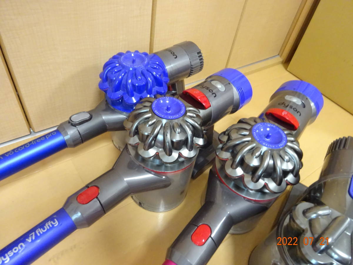 dyson ダイソン 掃除機 コードレス 8台セット まとめて SV10 2台/DC45 