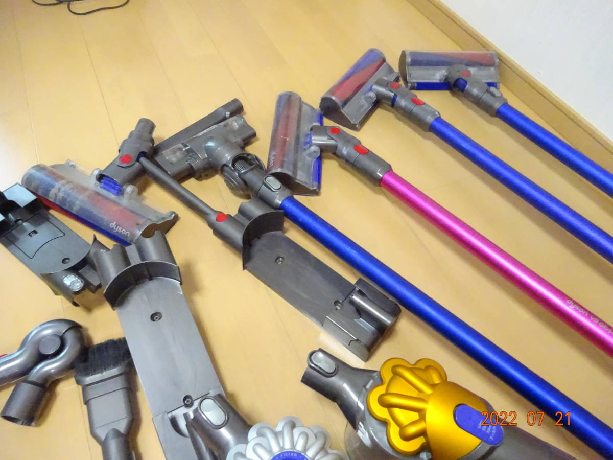 dyson ダイソン 掃除機 コードレス 8台セット まとめて SV10 2台/DC45 