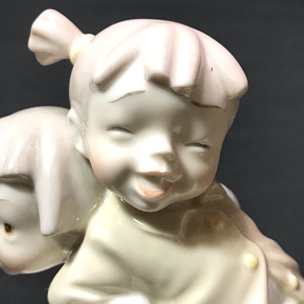 乃りたけ陶房 小島豪 造 童子人形シリーズ「かつぎあい」陶器人形/置物