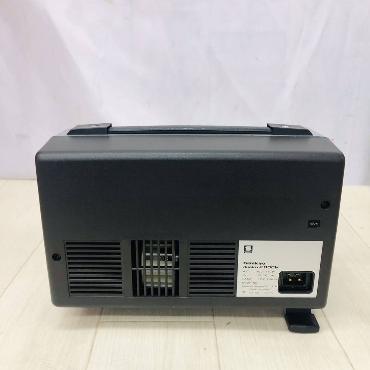 BG130【ほぼ未使用】sankyo サンキョー dualux 2000H 8ミリ 映写機 