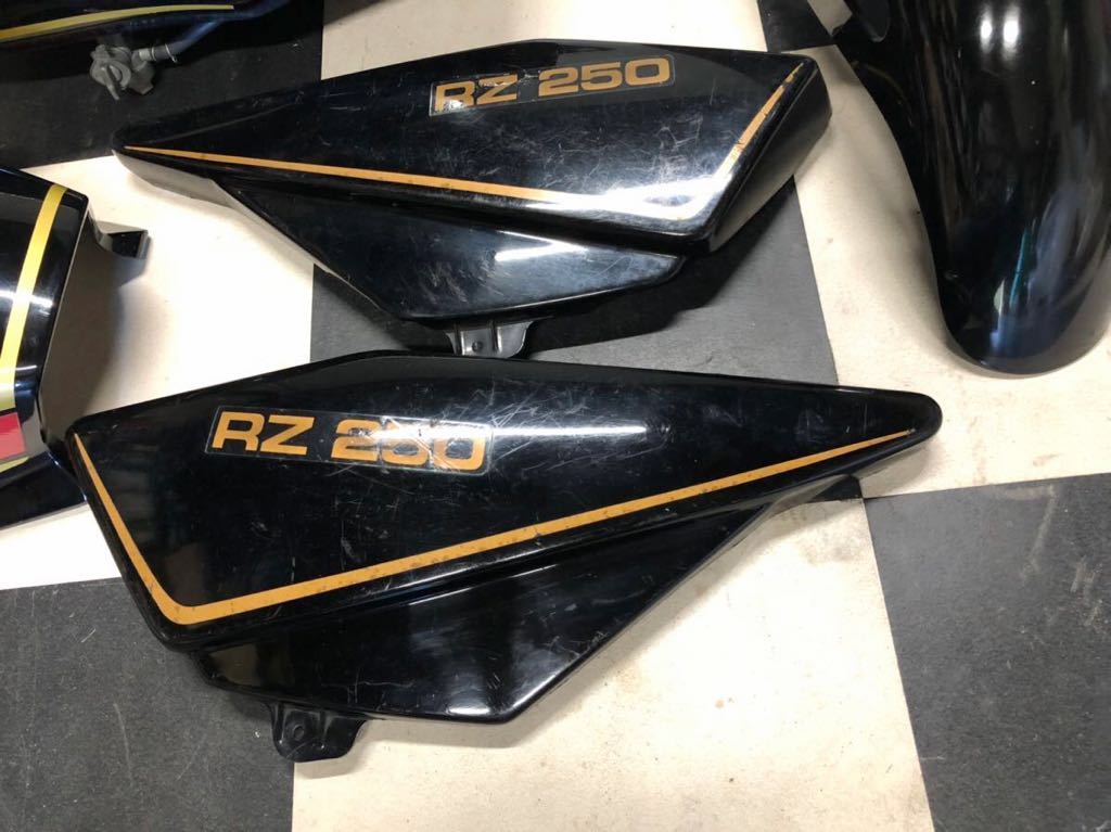 YAMAHA RZ250 RZ350 外装セット RZ250/350用 新品未塗装の外装セット