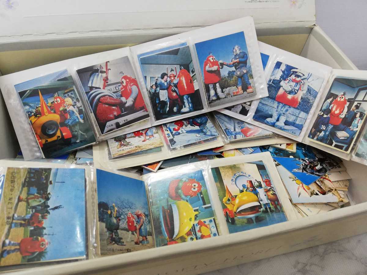 自宅保管品〕思い出出品!!! レトロ カード ロボコン ミラーマン ゴジラ