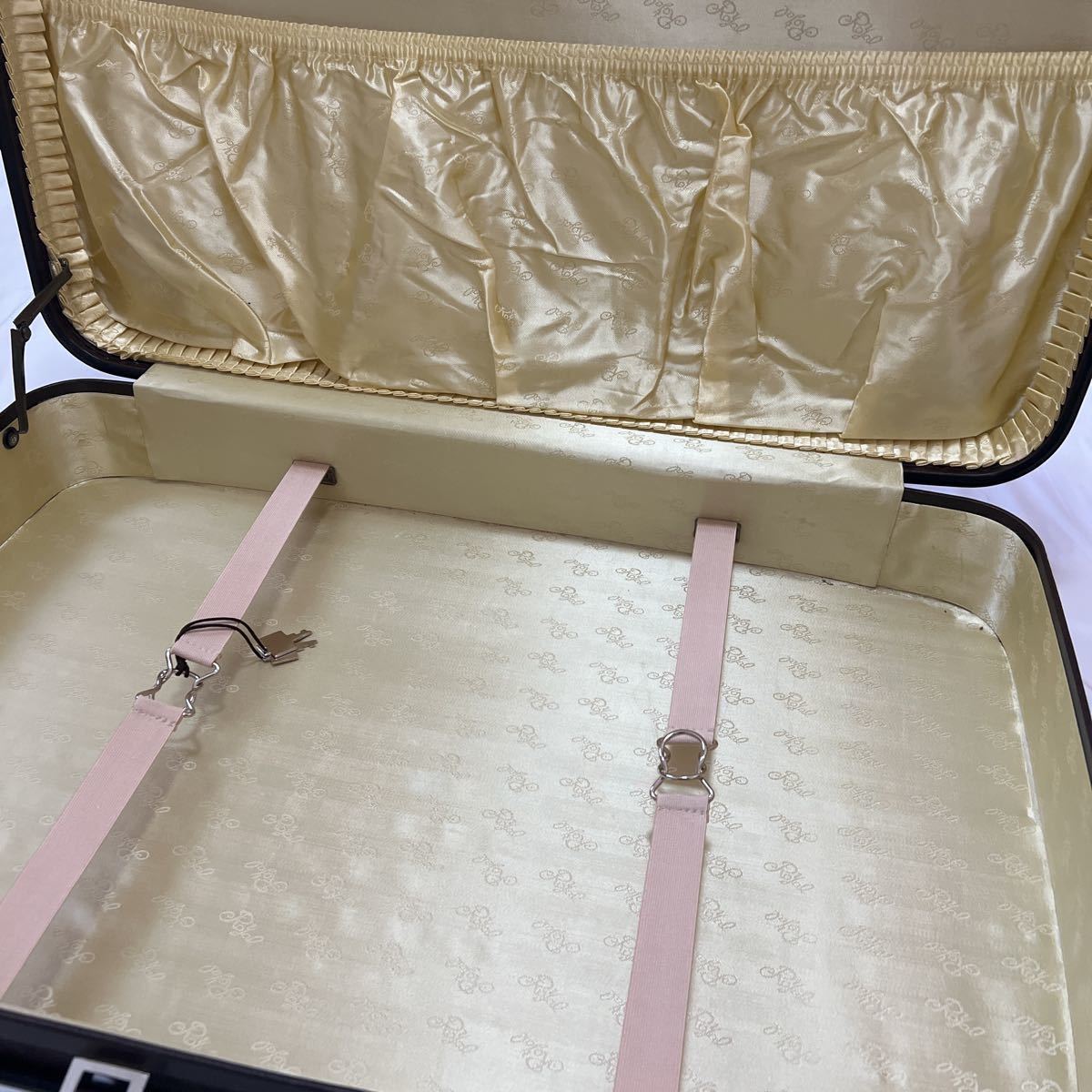 美品【法衣カバン】【大型】ハードケース 仏具 仏像 仏画 法要 葬儀