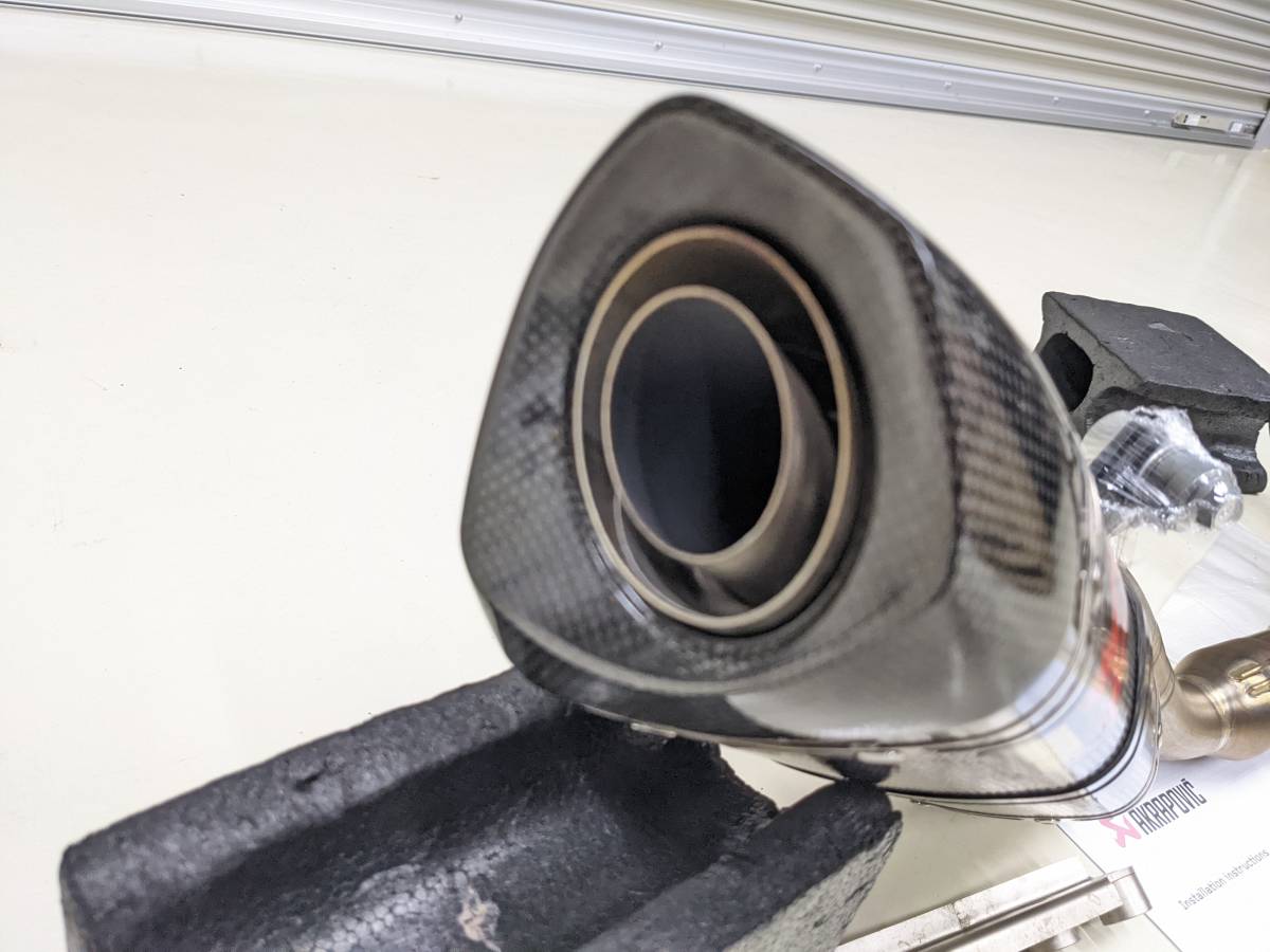 ◇美品◇MT-09 XSR900 用アクラポビッチ akrapovic レーシングライン 