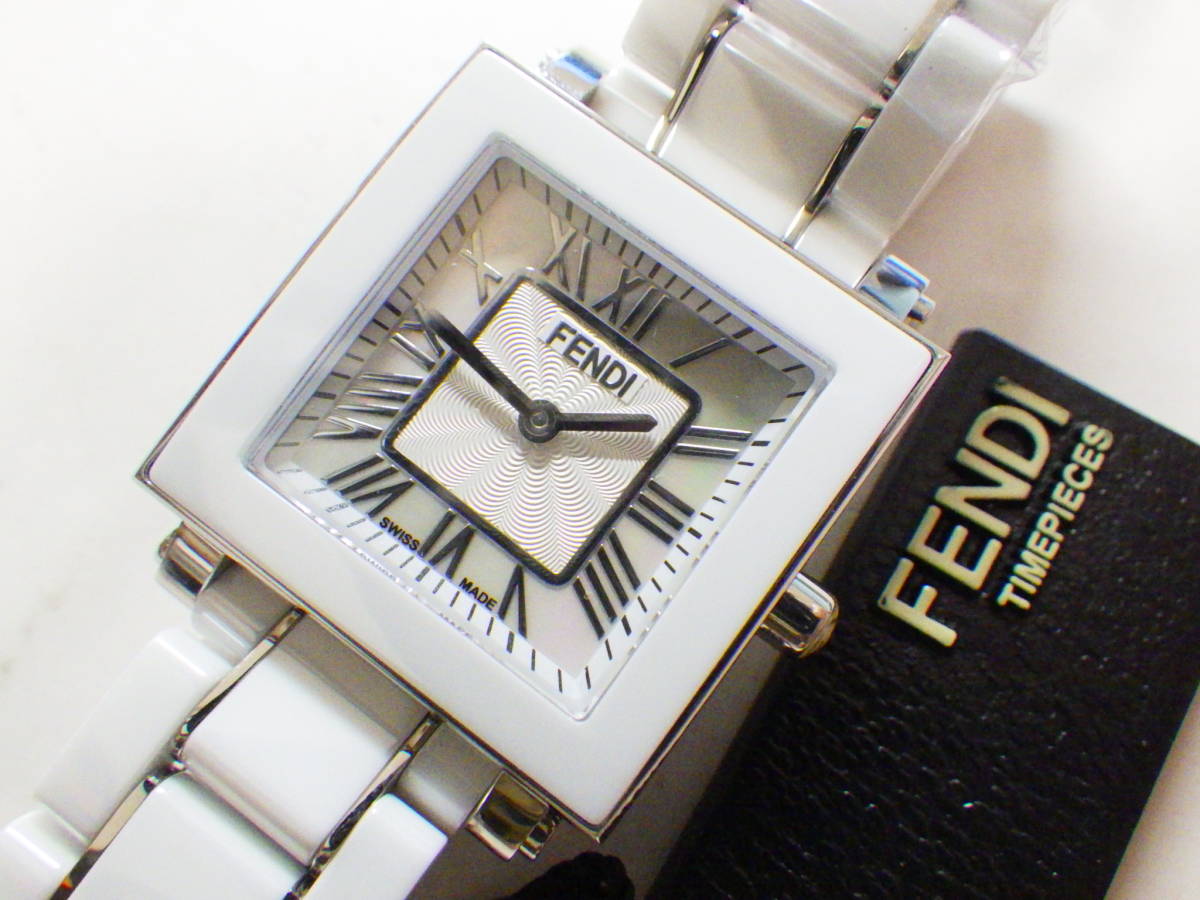FENDI フェンディ クアドロ レディース クオーツ腕時計 F622240B #040
