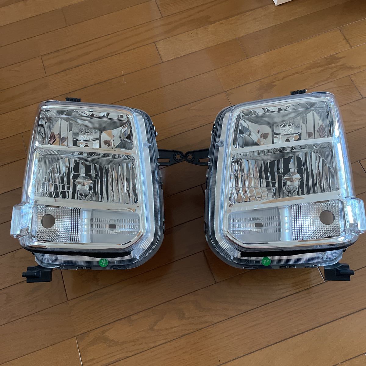 DA17W エブリィワゴン 純正ヘッドライト ほぼ新車外し 美品 自動車 