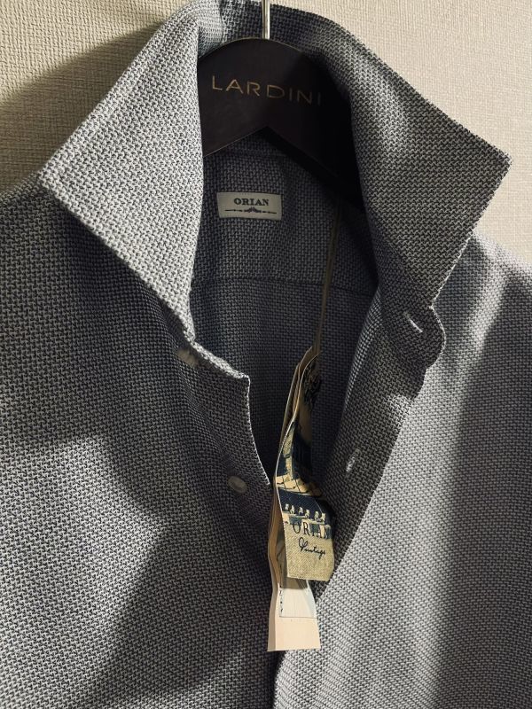 ORIAN（オリアン）｜ORIAN &frasl; オリアンリネンプルオーバーシャツ 全2色 リネンシャツジャケット シャツ 1620】新品3.1万【ORIAN / オリアン　41　洒脱な胸元を演出するホリゾンタルカラー　ロングスリーブイタリアンシャツ】ホワイト×ネイビー