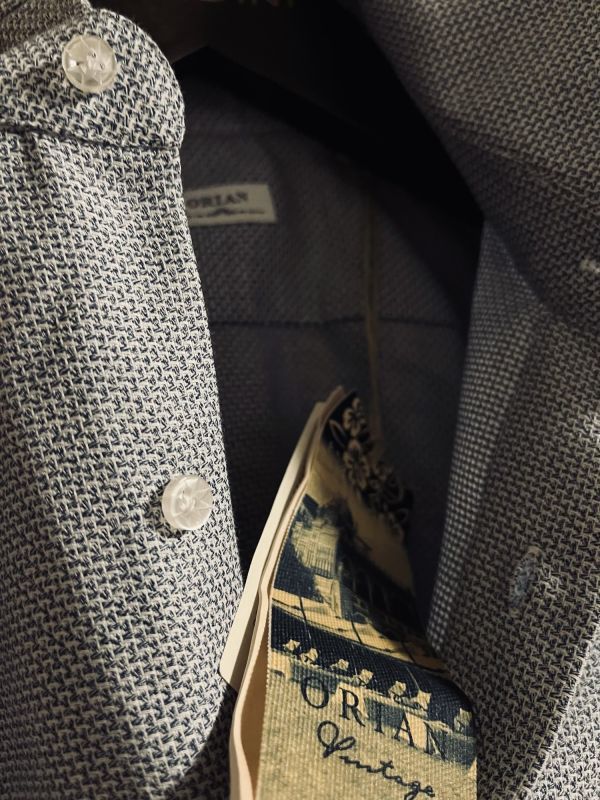 ORIAN（オリアン）｜ORIAN &frasl; オリアンリネンプルオーバーシャツ 全2色 リネンシャツジャケット シャツ 1620】新品3.1万【ORIAN / オリアン　41　洒脱な胸元を演出するホリゾンタルカラー　ロングスリーブイタリアンシャツ】ホワイト×ネイビー