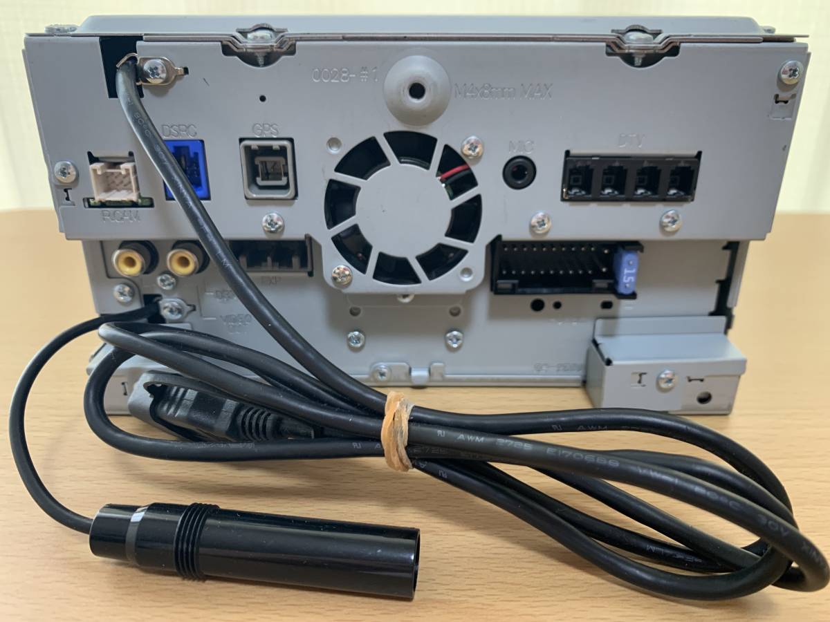 本物保証，定番】 ケンウッド メモリーナビ MDV-D505BT 7V型ワイド 地 