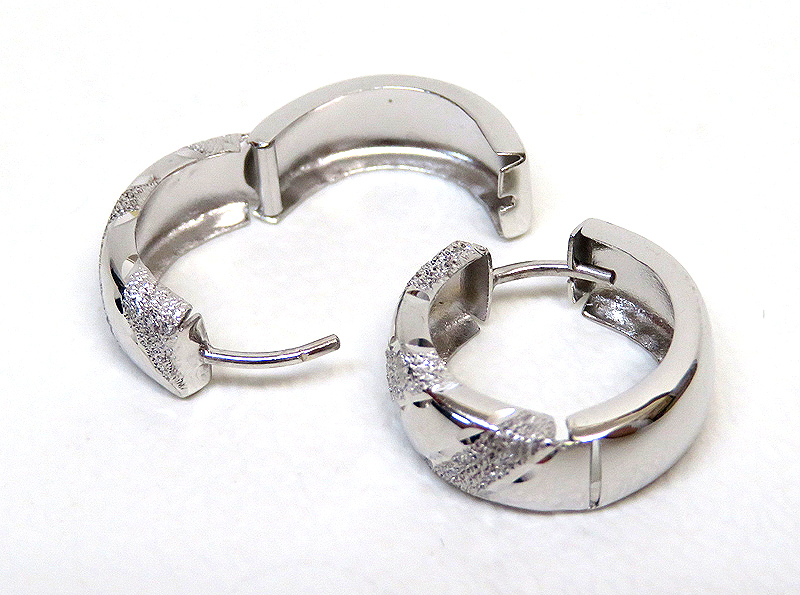 UNOAERRE Hoop Pierced Earrings / フープピアス– ジュエリー柿屋 