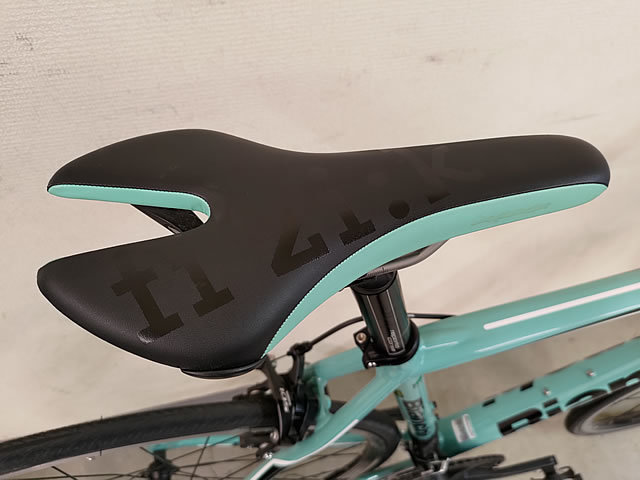 □ 1円スタート売切り!! □ 良品!! BIANCHI VIA NIRONE7 2016 105 size