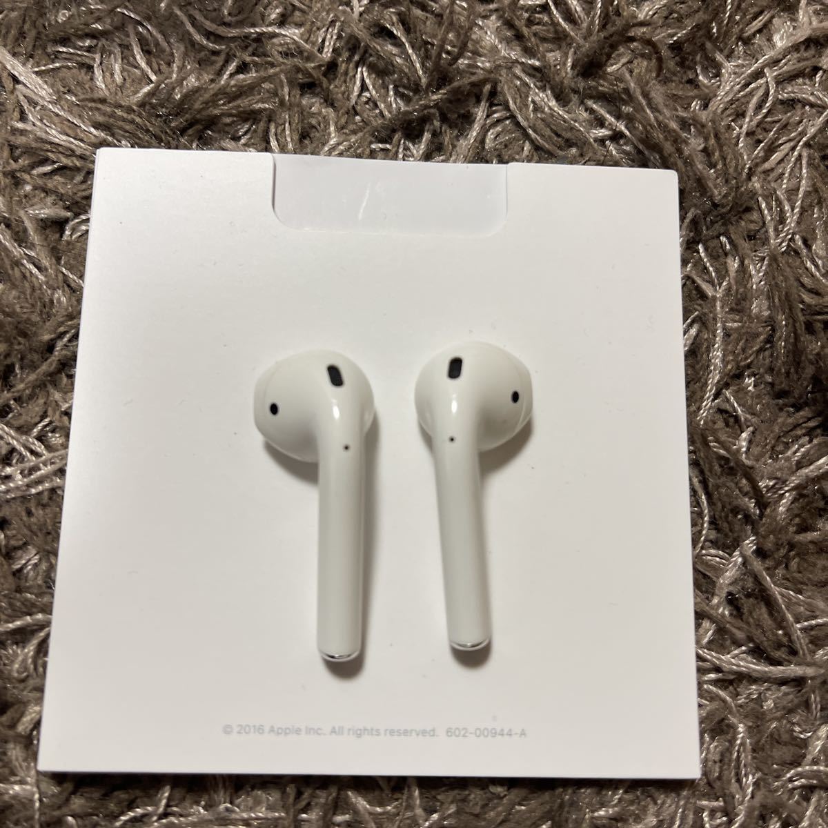 Apple 純正 AirPods 第1世代 MMEF2J/A 【公式通販】