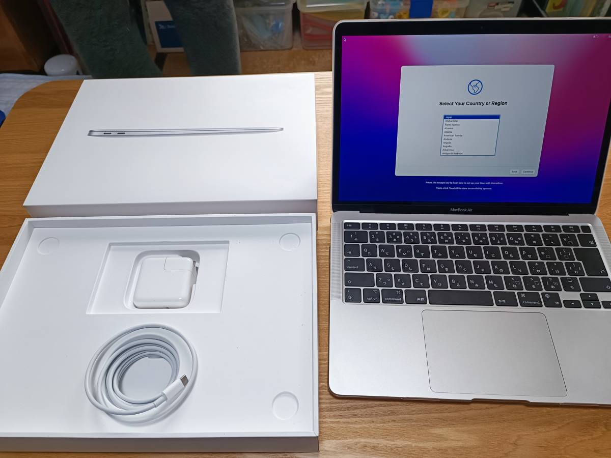 低価，人気 MacBook Air M1 8GB 256GB シルバー(MacBook Air)｜売買されたオークション情報、yahooの商品情報をアーカイブ公開 - オークファン MacBook Air