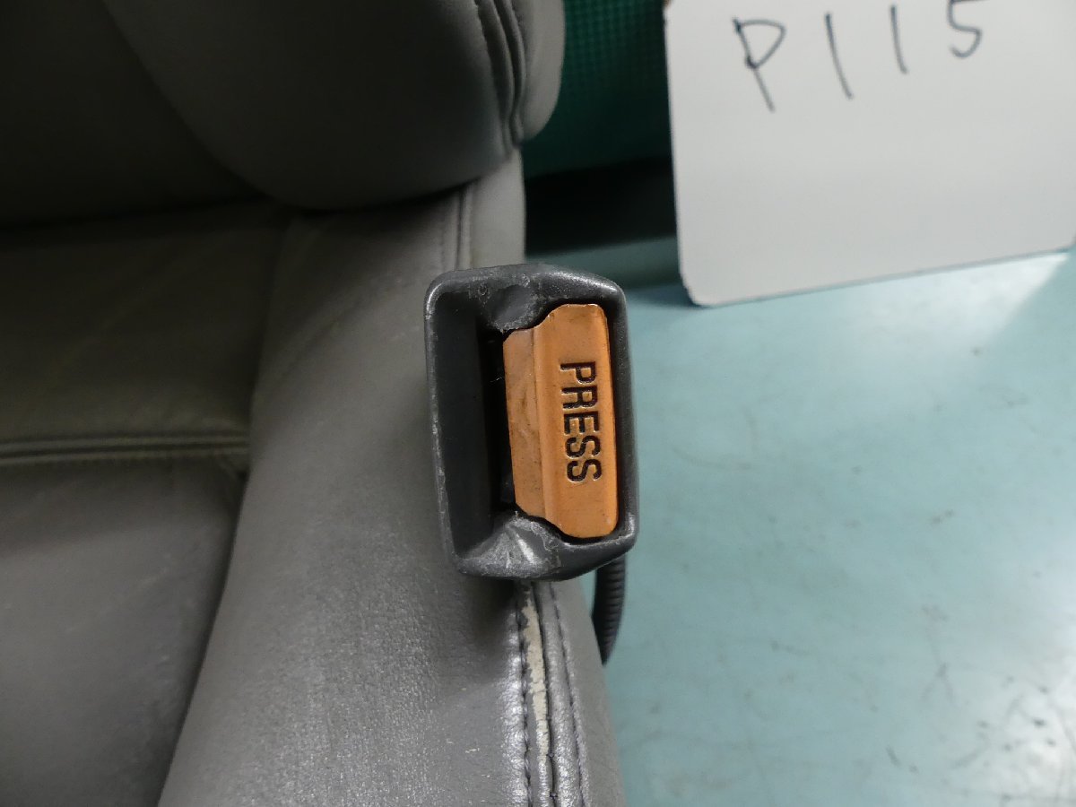 レパード F31 純正 運転席 電動 ドライバーシート パワーシート GF31 32633 P115 レパード カバーライト社 F31 電動 純正 レパード・F31）by