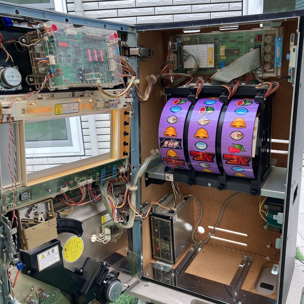 希少 4号機 証紙付き パチスロ 北斗の拳 実機 コイン不要機 家庭用電源 