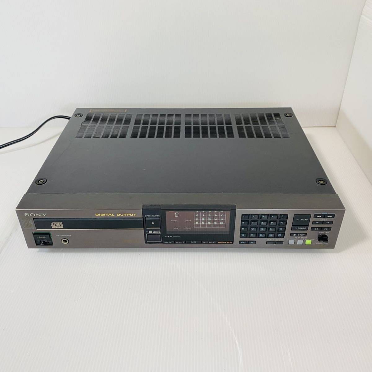 現状品】 SONY CDP-553ESD CDプレーヤー 通電OK 動作未確認 ソニー