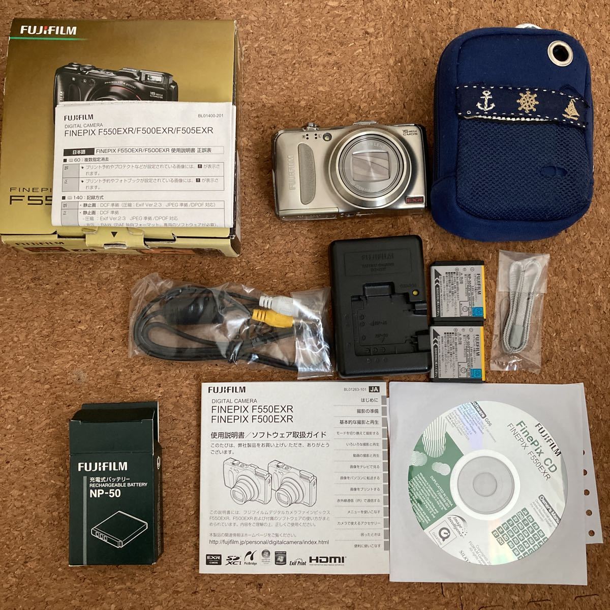 ☆富士フィルム☆ FinePix F550EXRデジカメ☆美品 動作確認済☆付属品