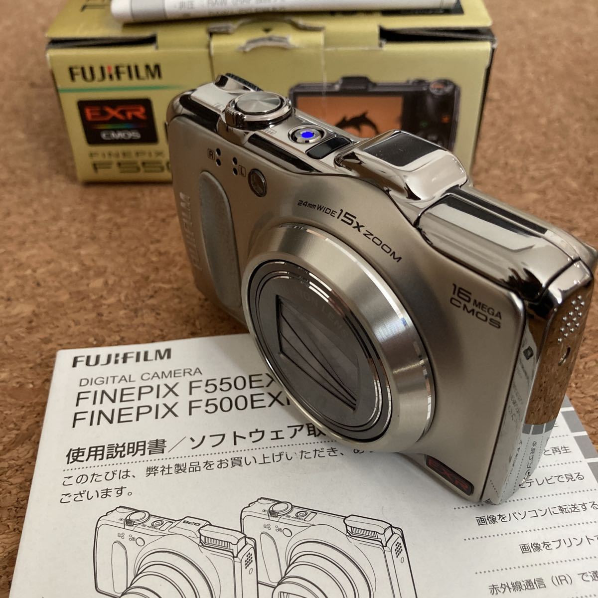 ☆富士フィルム☆ FinePix F550EXRデジカメ☆美品 動作確認済☆付属品+ 